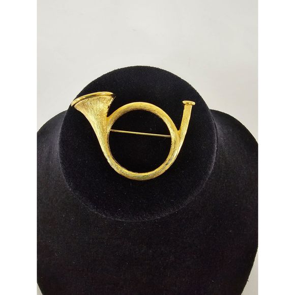 Napier | Jewelry | Vintage 97s Napier Gold Tone French Horn Musical ...